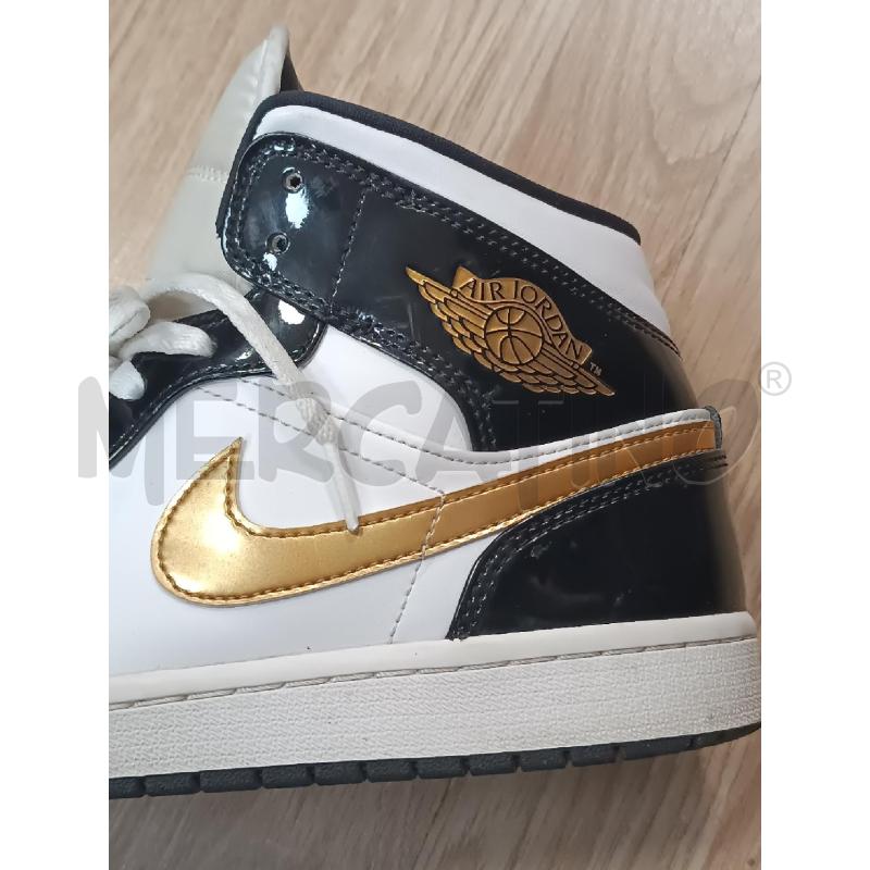 SNEAKERS UOMO NIKE AIR JORDAN BIANCHE VERNICE NERA E DETTAGLI DORATO | Mercatino dell'Usato Torino tenivelli 3