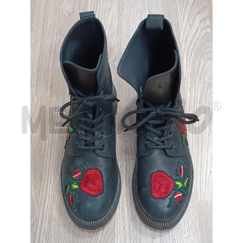 STIVALETTI DONNA CULT NERO RICAMO ROSE STRASS  | Mercatino dell'Usato Torino tenivelli 1