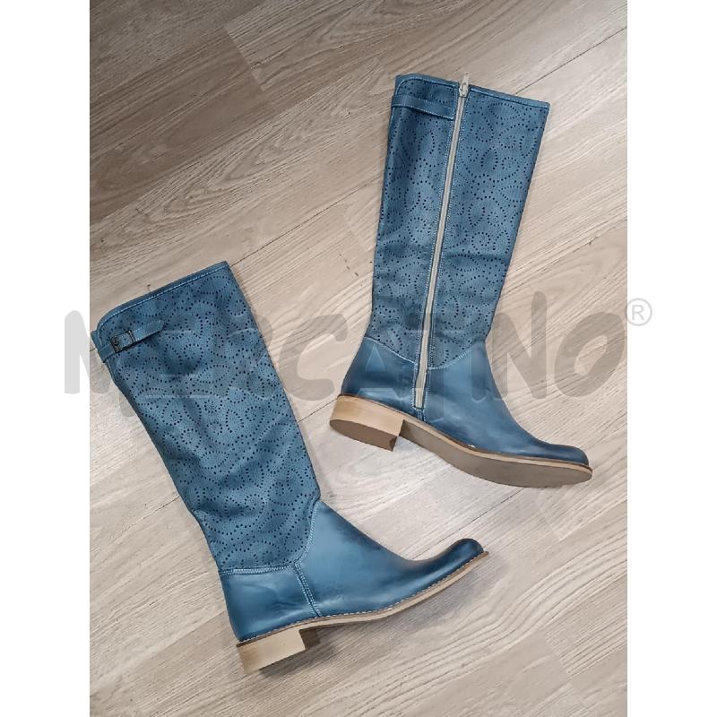 STIVALI DONNA MADE IN ITALY BLU TRAFORATI  | Mercatino dell'Usato Torino tenivelli 1