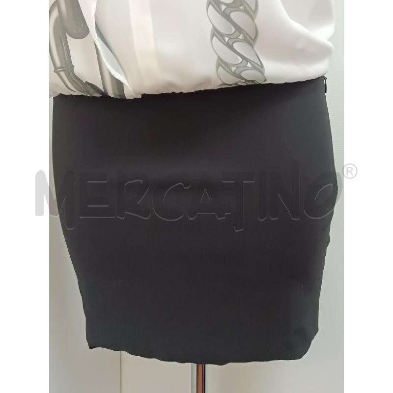 VESTITO DONNA IANCA GONNA NERA DISEGNO CATENA  | Mercatino dell'Usato Torino tenivelli 3