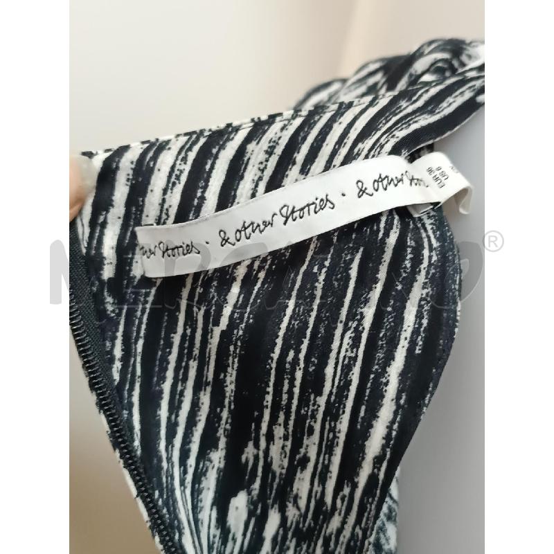 VESTITO DONNA &OTHER STORIES NERO BIANCO 1/2 MANICA | Mercatino dell'Usato Torino tenivelli 5