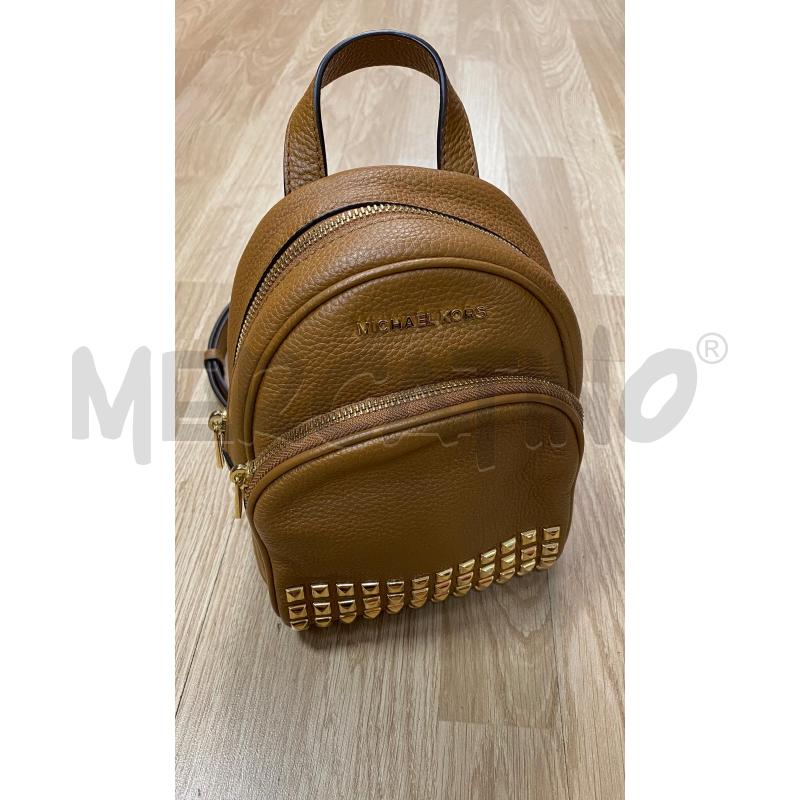 ZAINO DONNA MICHAEL KORS MARTELLATO MARRONE E BORCHIE DORATE | Mercatino dell'Usato Torino tenivelli 1