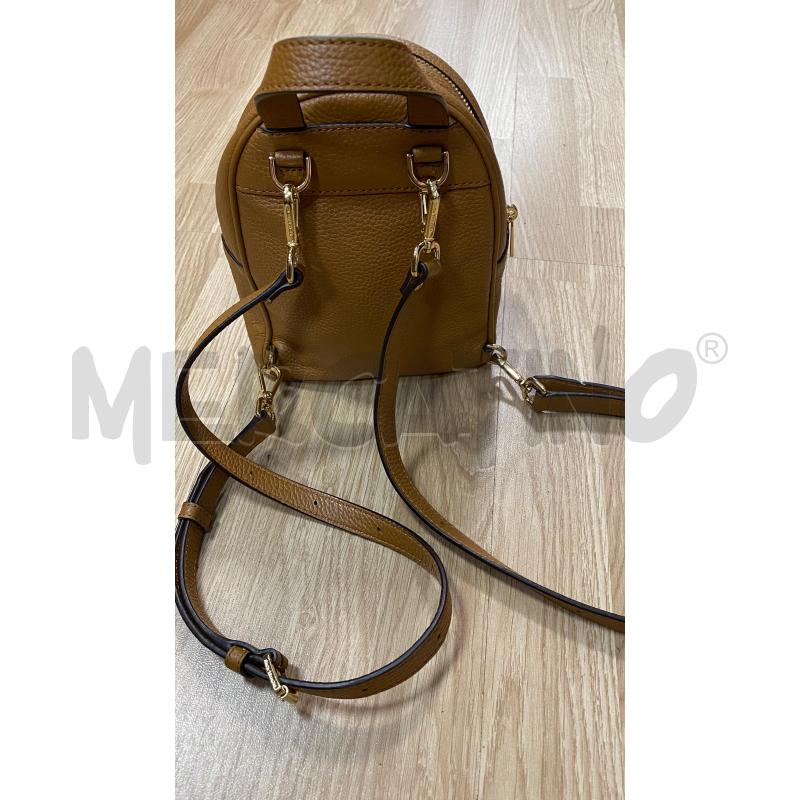 ZAINO DONNA MICHAEL KORS MARTELLATO MARRONE E BORCHIE DORATE | Mercatino dell'Usato Torino tenivelli 2