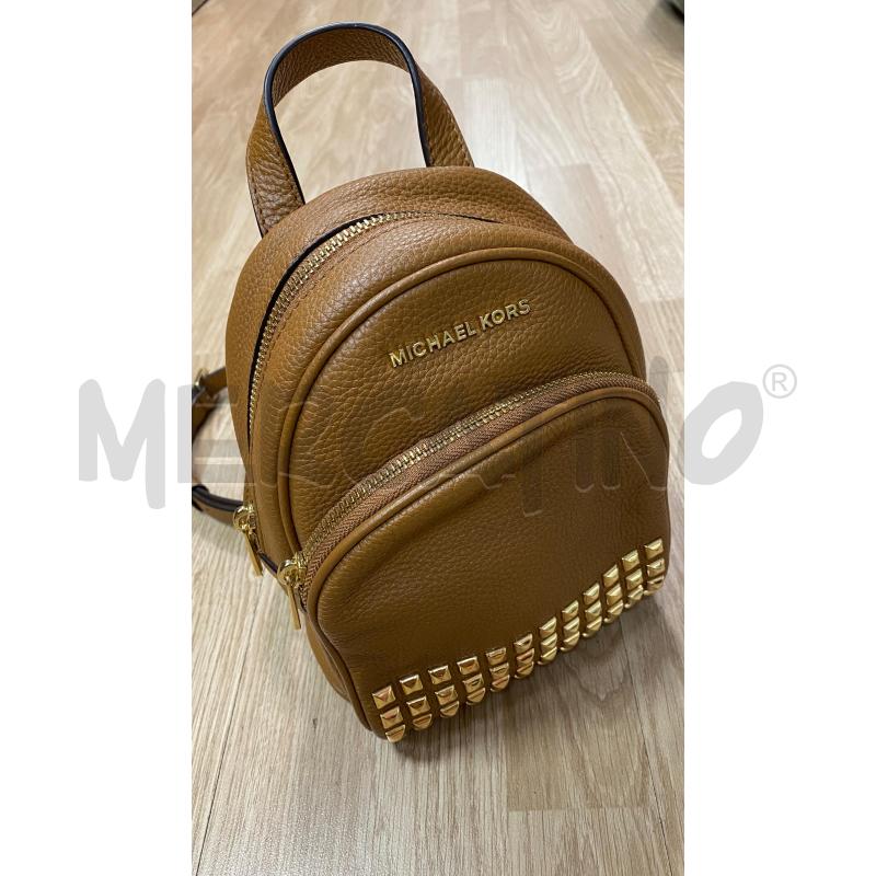 ZAINO DONNA MICHAEL KORS MARTELLATO MARRONE E BORCHIE DORATE | Mercatino dell'Usato Torino tenivelli 3