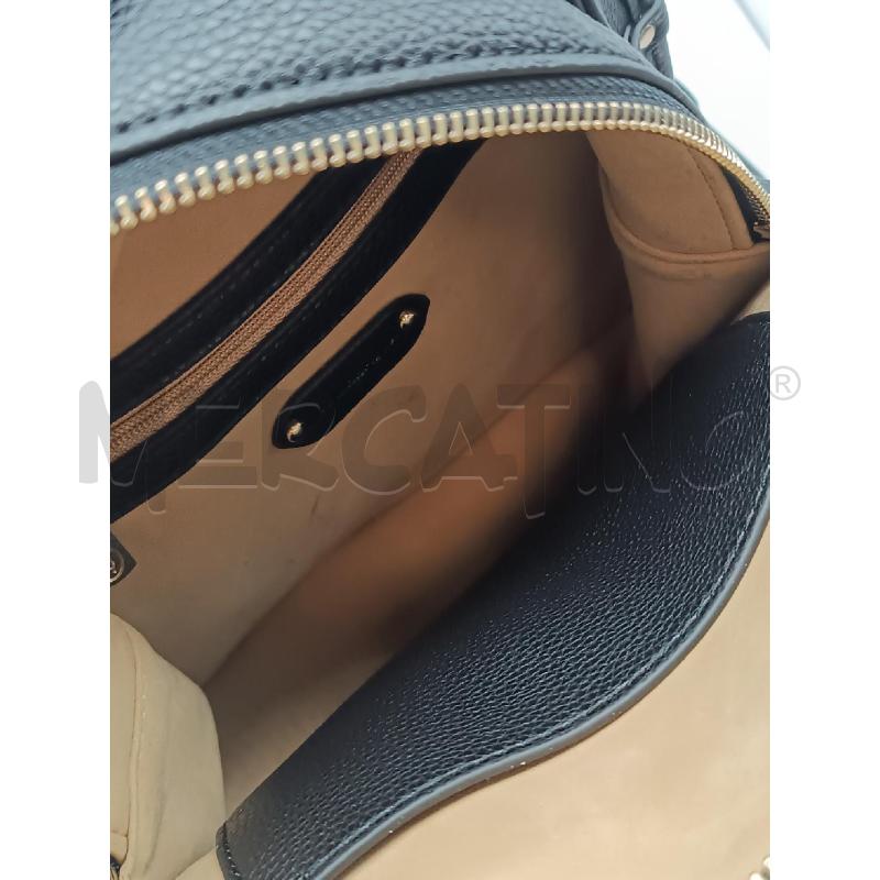 ZAINO DONNA TRUSSARDI MARTELLATO NERO ZIP DORATO  | Mercatino dell'Usato Torino tenivelli 4
