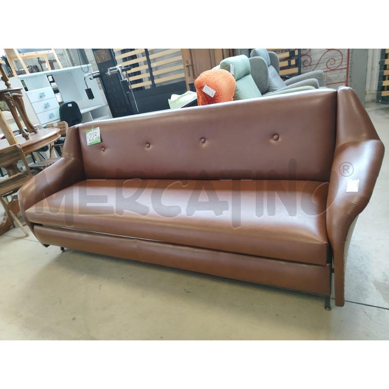 DIVANO LETTO PELLE ANNI 60 | Mercatino dell'Usato Nichelino bardonecchia 1