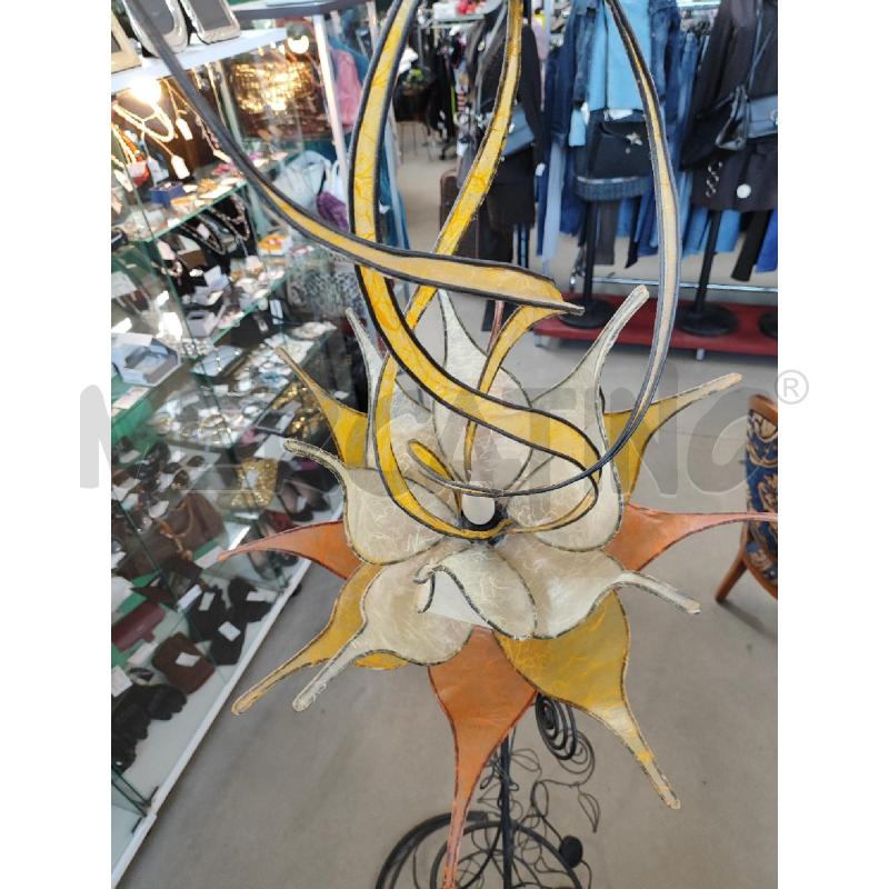 LAMPADA PIANTANA IN FERRO DECORATO CON CAPPELLO A FIORE | Mercatino dell'Usato Nichelino bardonecchia 5