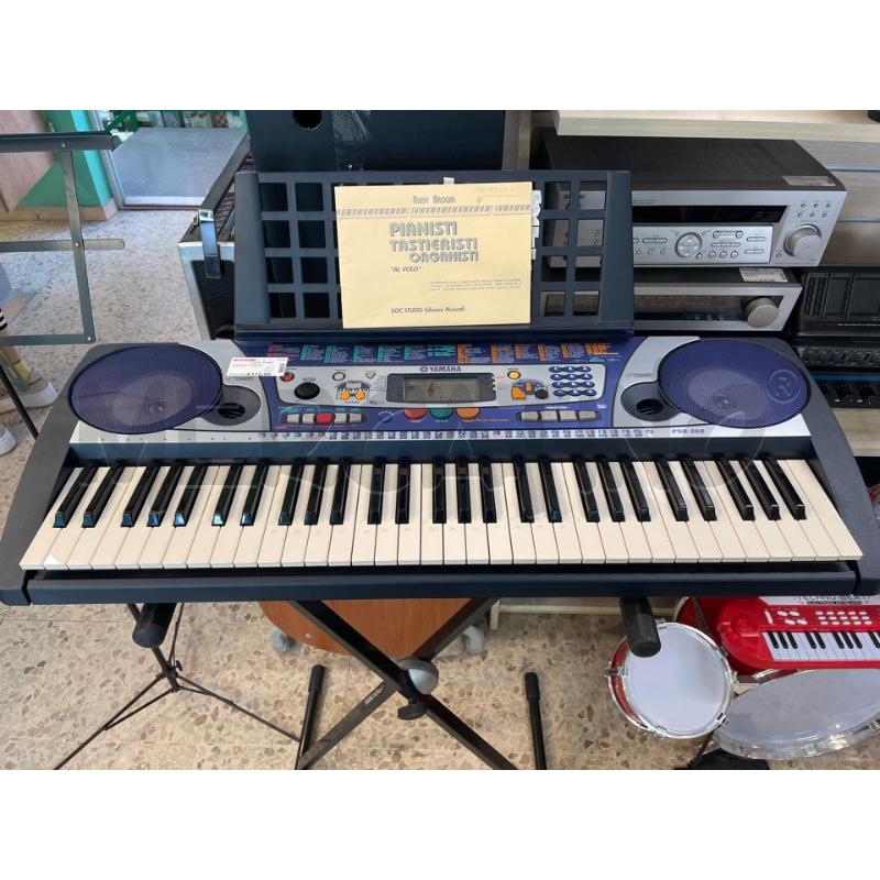 PIANOLA YAMAHA | Mercatino dell'Usato Nichelino bardonecchia 1