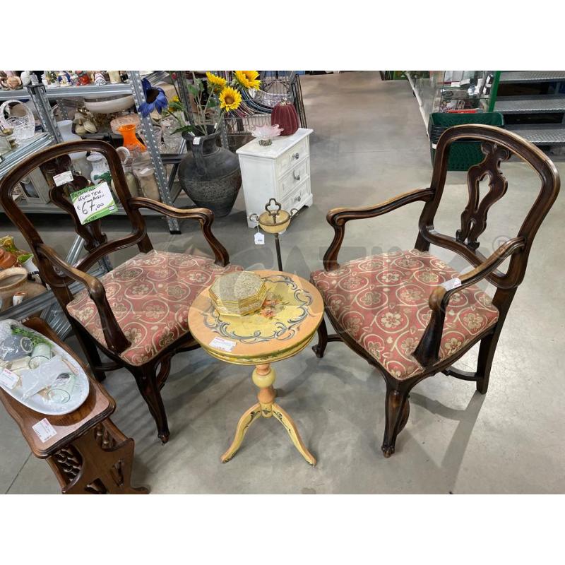 POLTRONCINA LEGNO TESSUTO ROSSO FANTASIA | Mercatino dell'Usato Nichelino bardonecchia 1