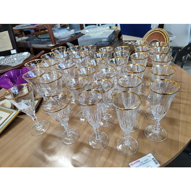 SERVIZIO BICCHIERI IN CRISTALLO BORDO DORATO  | Mercatino dell'Usato Nichelino bardonecchia 1