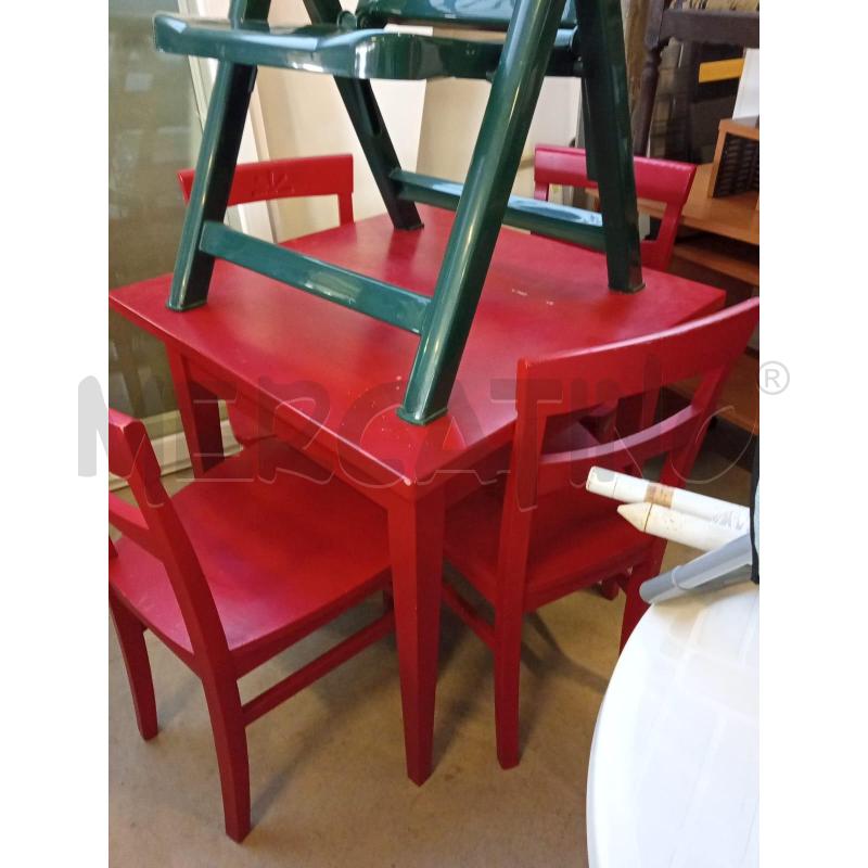TAVOLO QUADRATO +4 SEDIE ROSSO | Mercatino dell'Usato Nichelino bardonecchia 1