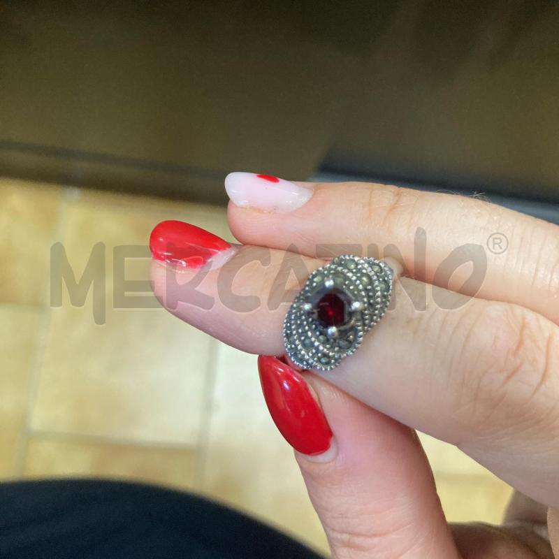 ANELLO DONNA PIETRA GRANATA CENTRALE  | Mercatino dell'Usato Carmagnola 2