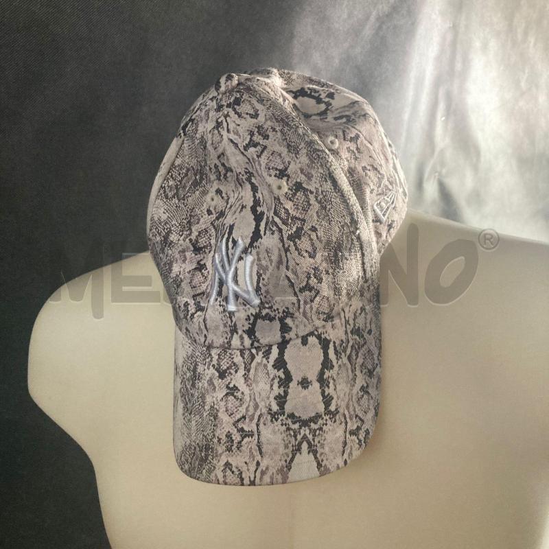 CAPPELLINO DONNA BEIGE PITONE NY VISIERA | Mercatino dell'Usato Carmagnola 2