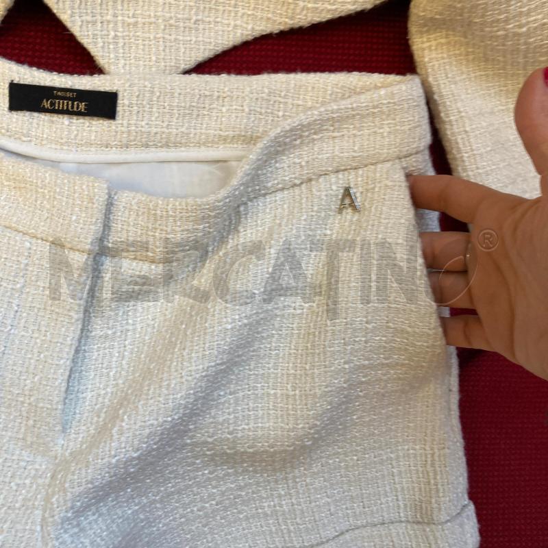 COMPLETO DONNA BIANCO TWINSET ACTITUDE GIACCA GEMELLI + SHORT  | Mercatino dell'Usato Carmagnola 5