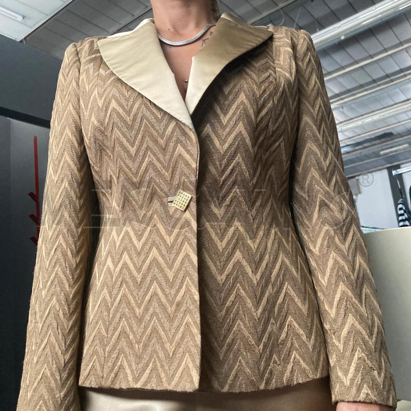 COMPLETO DONNA ORO GIAN FRANCO FERRRE PANTALONE E GIACCA  | Mercatino dell'Usato Carmagnola 2