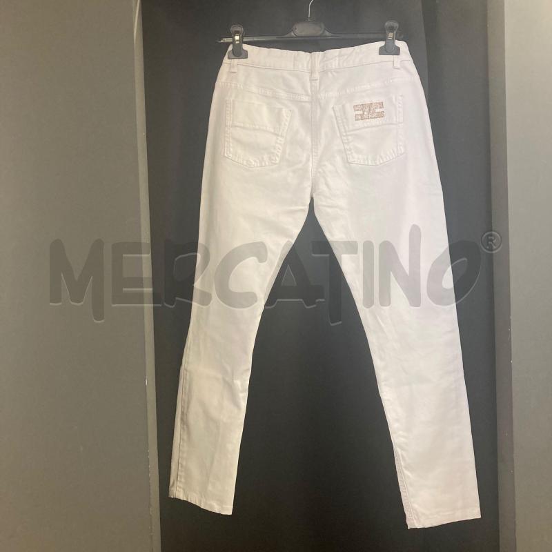 JEANS DONNA BIANCO ELISABETTA FRANCHI LOGO ORO DIETRO  | Mercatino dell'Usato Carmagnola 3