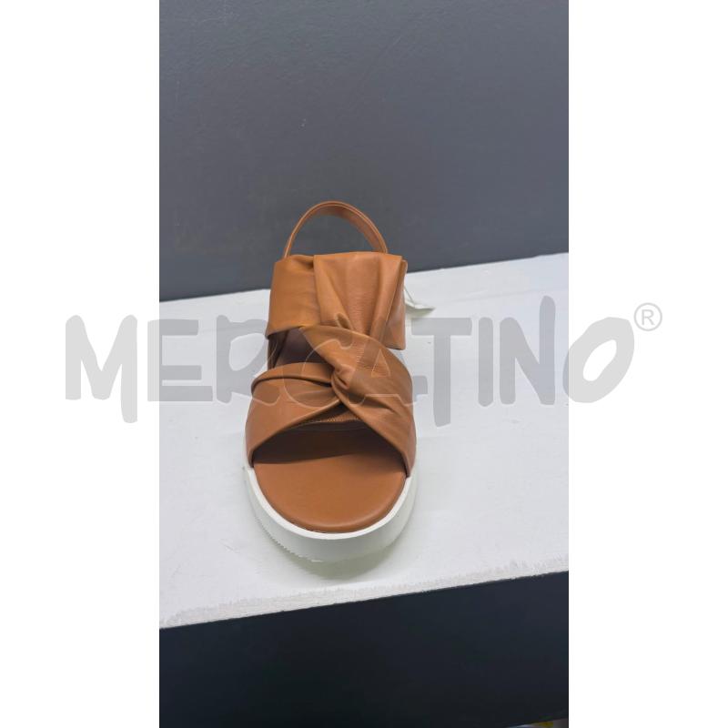 SANDALI DONNA MARRONE PELLE NODO LEGGEREZZA  | Mercatino dell'Usato Carmagnola 2