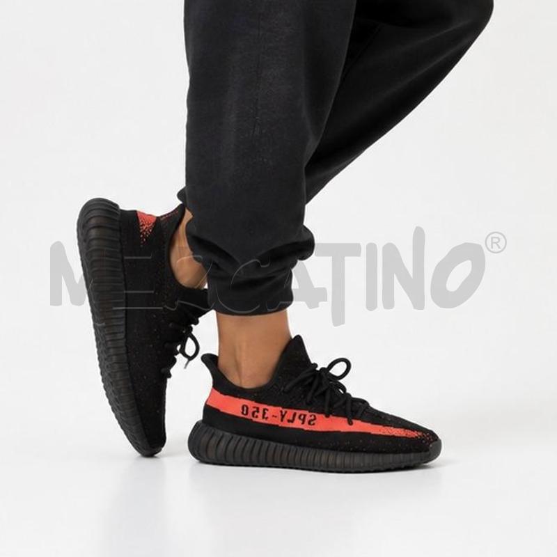 SCARPE UNISEX ADIDAS YZY 350 V2 | Mercatino dell'Usato Carmagnola 1