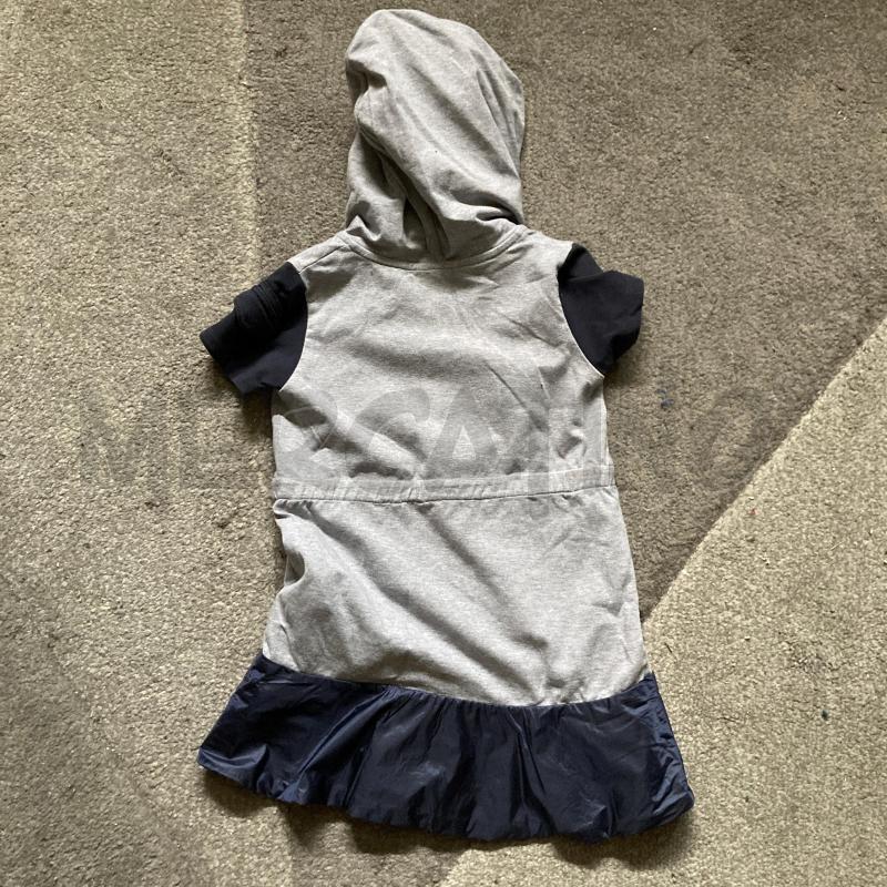 VESTITO BAMBINO MONCLER GRIGIO CON CAPPUCCIO MANICHE BORDO BLU | Mercatino dell'Usato Carmagnola 2