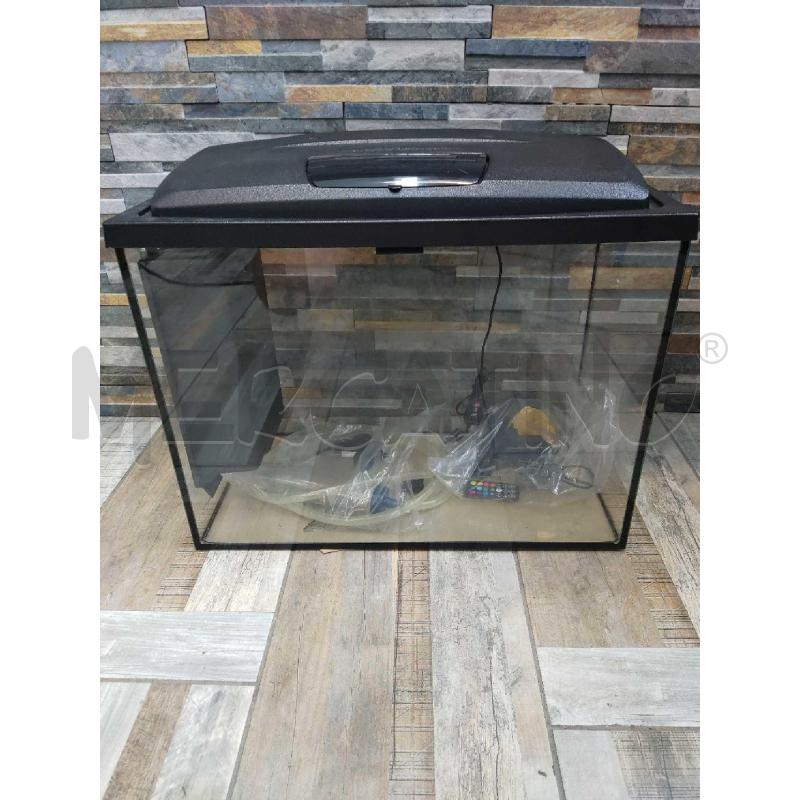 ACQUARIO CON ACCESSORI | Mercatino dell'Usato Settimo torinese 1