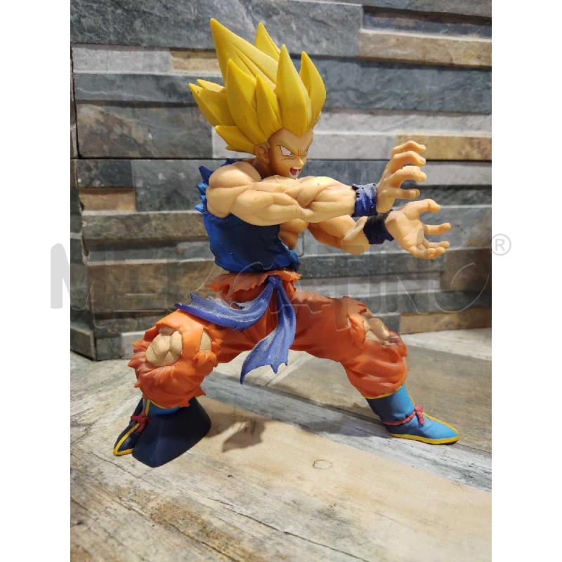 ACTION FIGURE GOKU  CON BASE BLU | Mercatino dell'Usato Settimo torinese 2