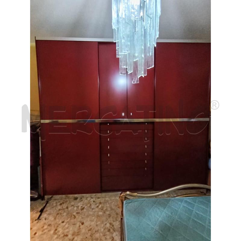 ARMADIO ANNI 70 ROSSO LACCATO + COMODINI  | Mercatino dell'Usato Settimo torinese 1