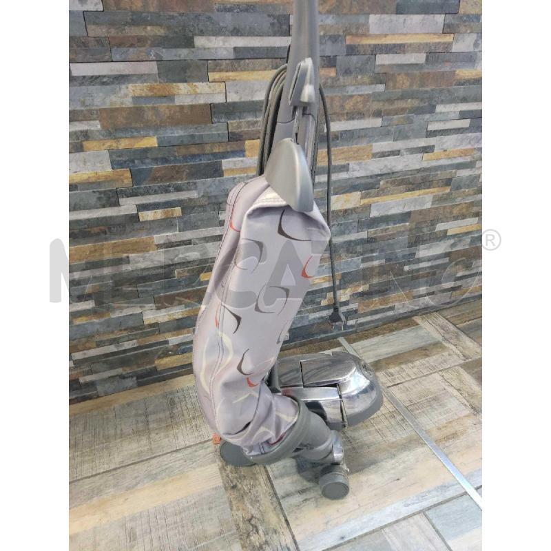 ASPIRAPOLVERE KIRBY SENTRIA CON ACCESSORI | Mercatino dell'Usato Settimo torinese 2