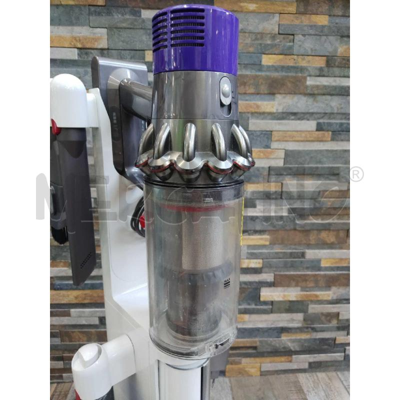 ASPIRA POLVERE DYSON V10 BATTERIA PARZIALMENTE USUARAT | Mercatino dell'Usato Settimo torinese 3