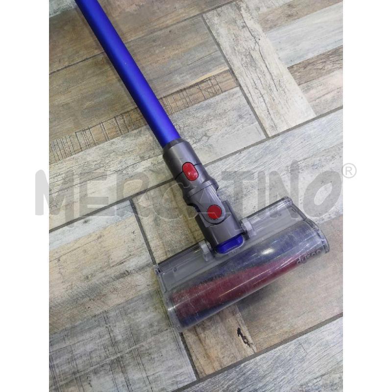 ASPIRA POLVERE DYSON V7 FLUFFY  | Mercatino dell'Usato Settimo torinese 3
