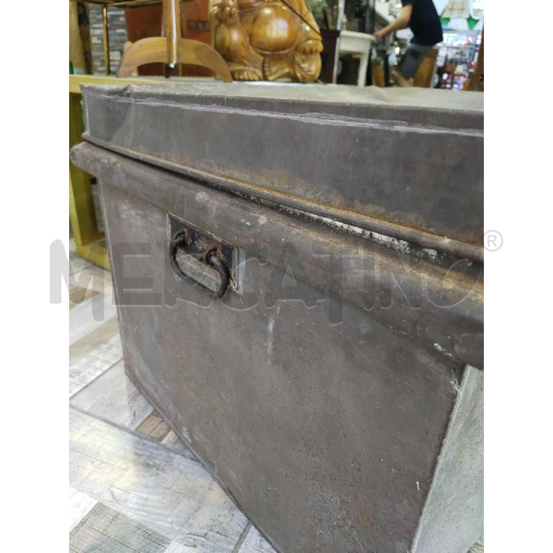 BAULE IN FERRO ANTICO CON MANIGLIE  | Mercatino dell'Usato Settimo torinese 5