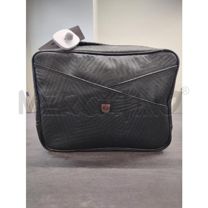 BEAUTY CASE EMANUEL UNGARO NERO CERATO | Mercatino dell'Usato Settimo torinese 1