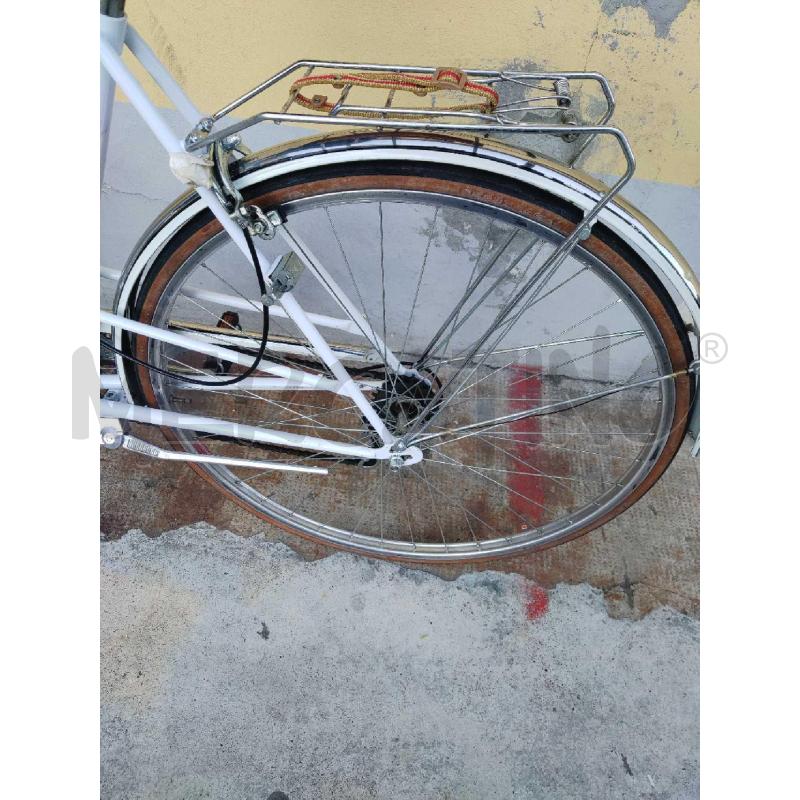 BICICLETTA REGINA BIANCA | Mercatino dell'Usato Settimo torinese 4