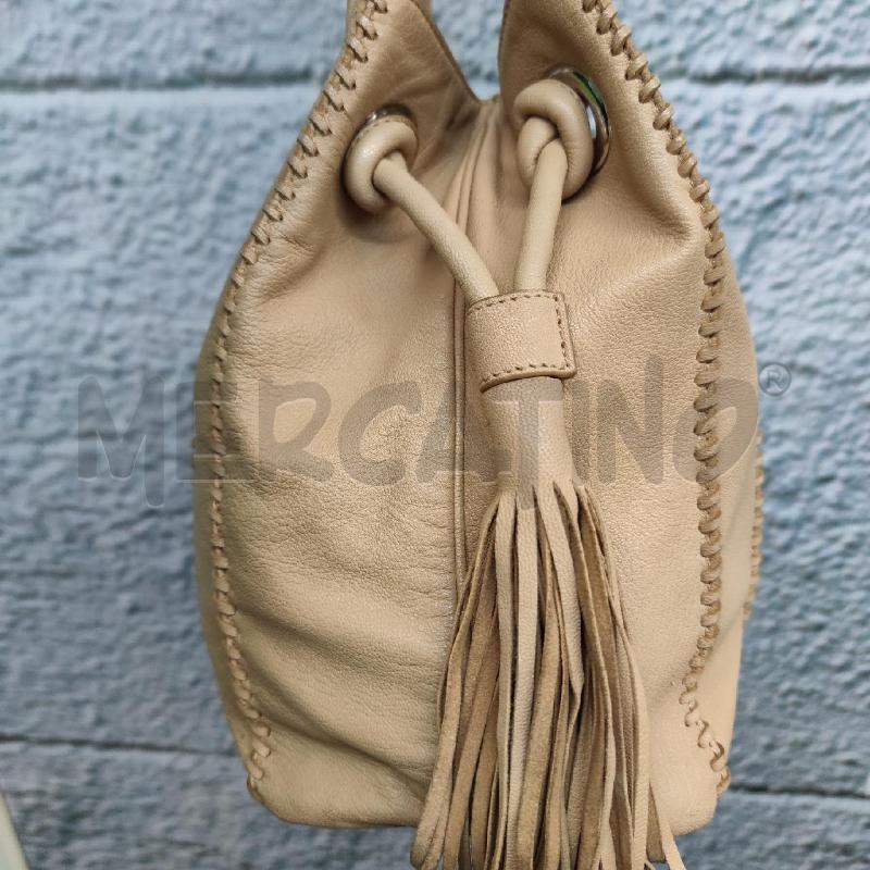 BORSA COCCINELLE PELLE NOCCIOLA CUCITURE RILIEVO | Mercatino dell'Usato Settimo torinese 2