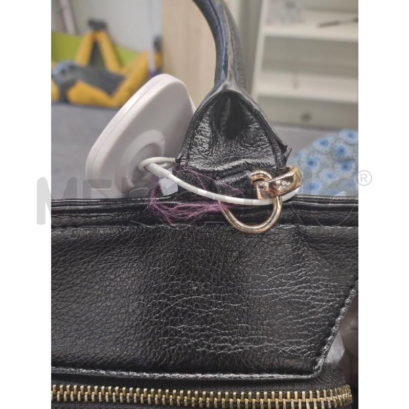 BORSA DONNA GAUDI' NERA CON TRACOLLA METALO DORATA | Mercatino dell'Usato Settimo torinese 3