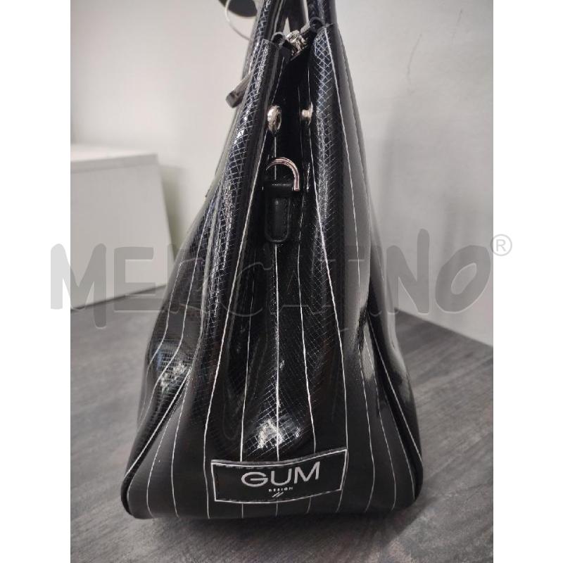 BORSA DONNA GUM NERA PLASTICA RIGHINE BIANCHE  | Mercatino dell'Usato Settimo torinese 3