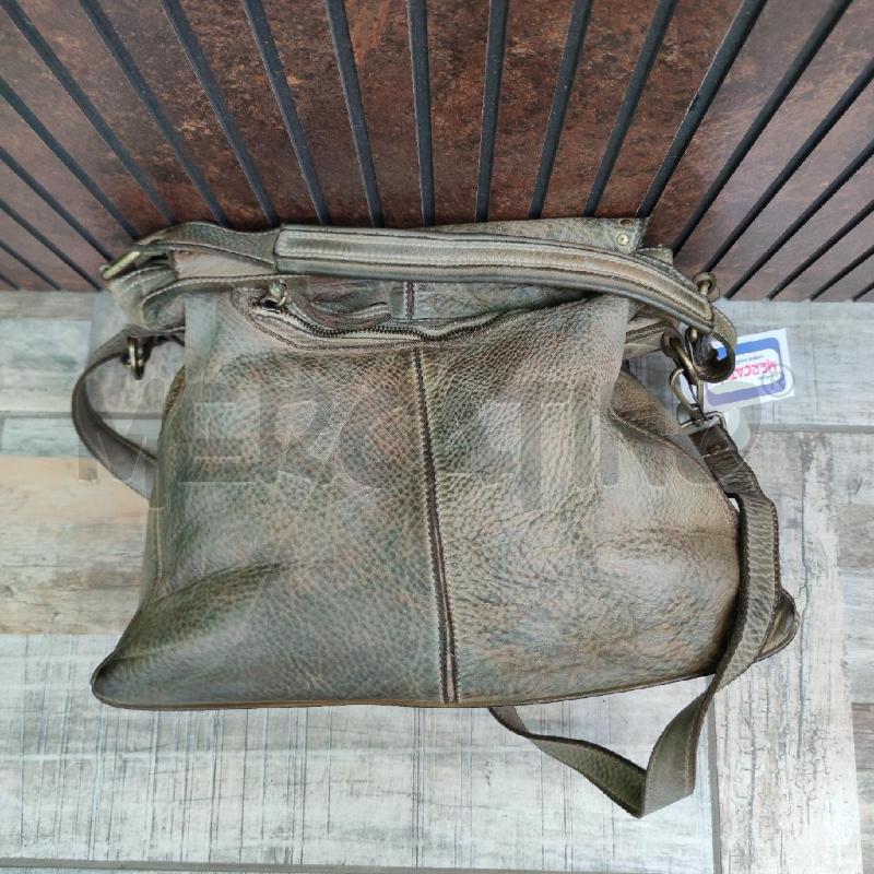 BORSA DONNA PELLE PATTINA BORCHIE VERDONE SFUMATA | Mercatino dell'Usato Settimo torinese 2