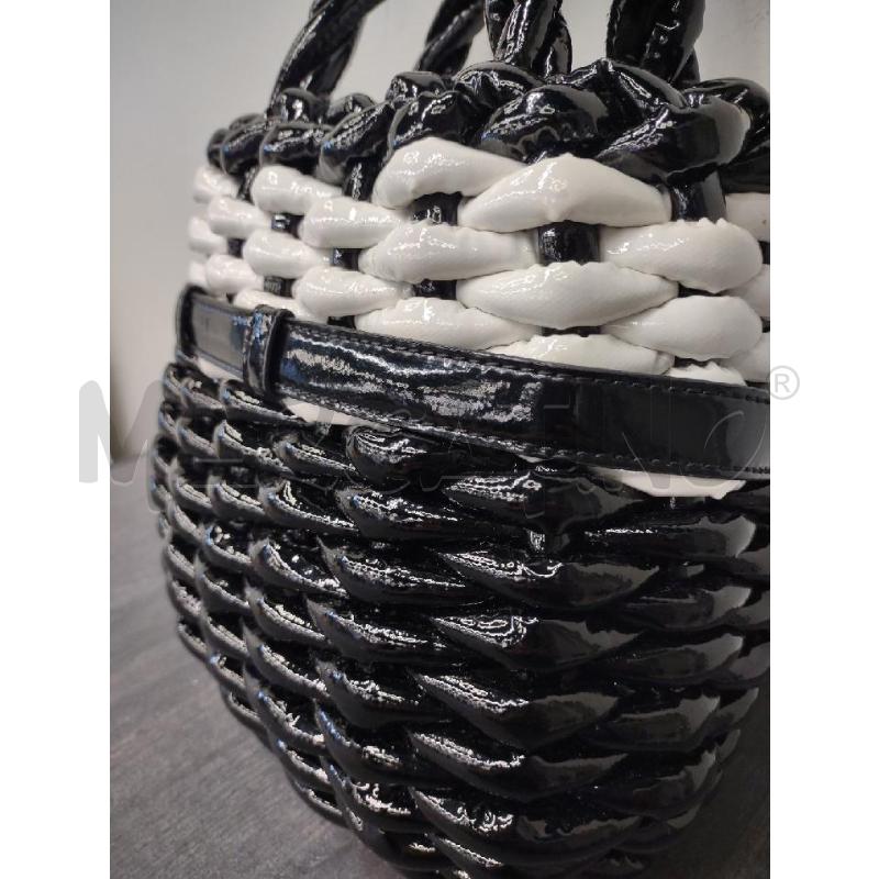 BORSA DONNA ROCCO BAROCCO CESTINO VERNICE NERO BIANCO  | Mercatino dell'Usato Settimo torinese 3