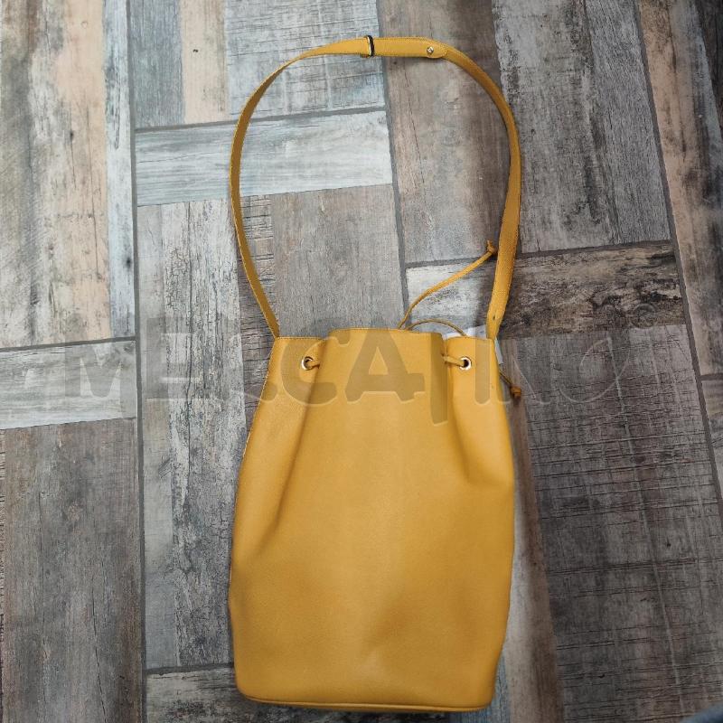 BORSA DONNA SECCHIELLO GIALLA GENNY  | Mercatino dell'Usato Settimo torinese 2