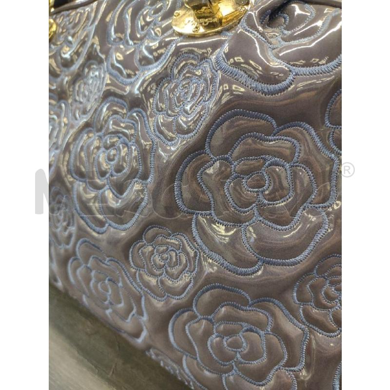BORSA DONNA TOSCA BLU FIORI VERNICE  | Mercatino dell'Usato Settimo torinese 3