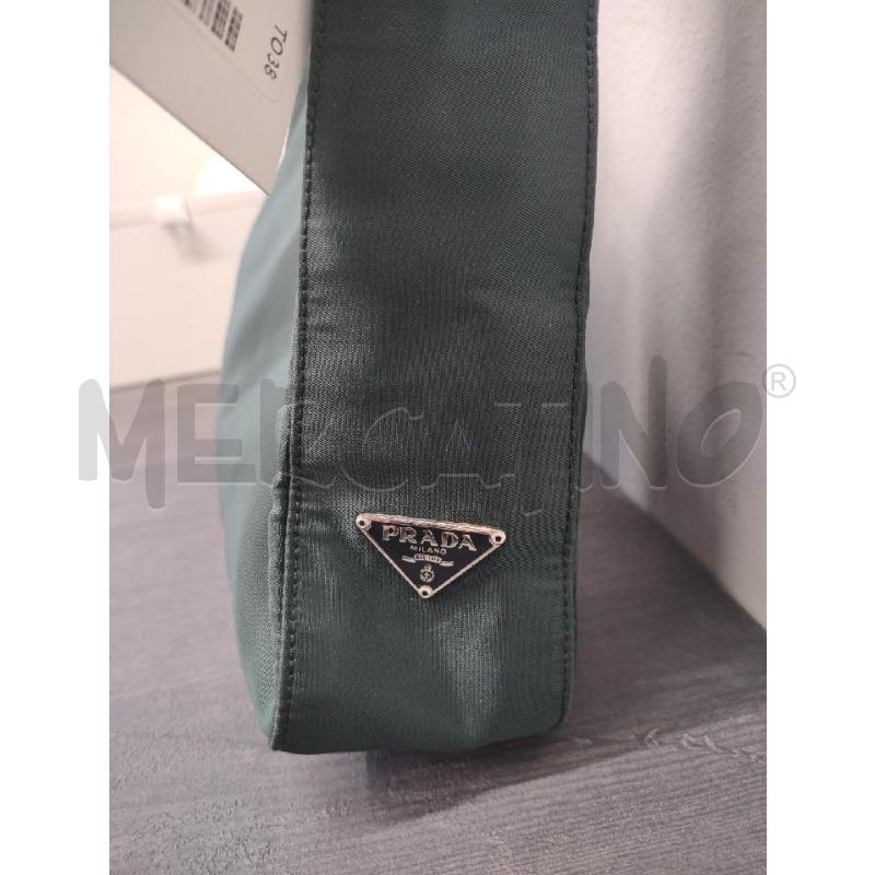 BORSA PRADA ASSIMMETRICA NYLON VERDE | Mercatino dell'Usato Settimo torinese 3