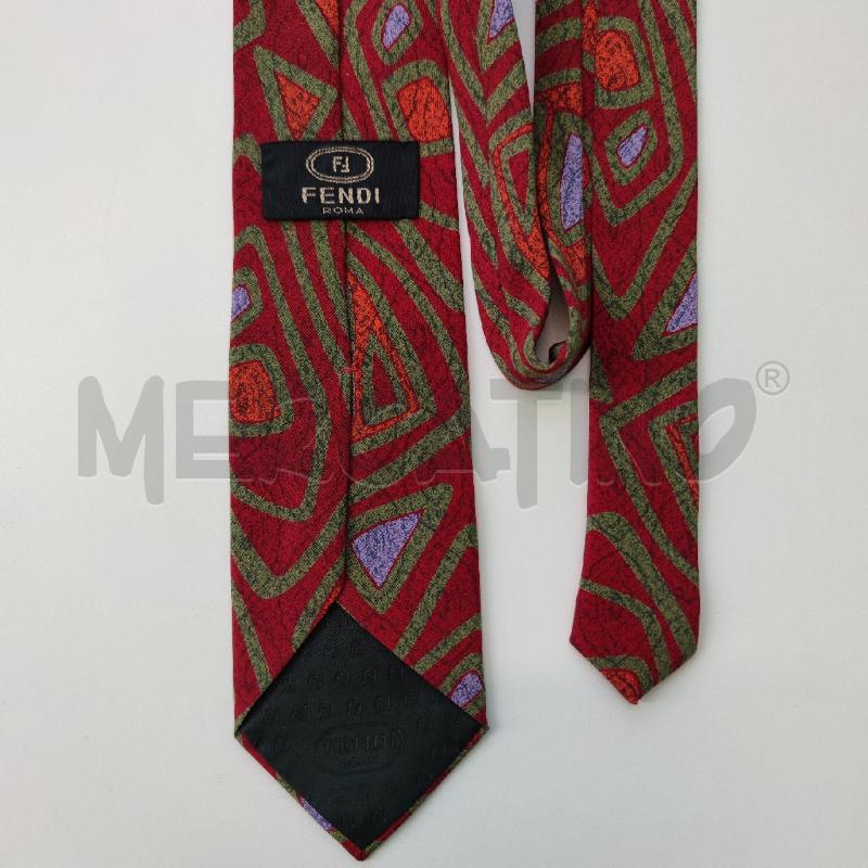 CRAVATTA FENDI ROSSA MOTIVO VERDI | Mercatino dell'Usato Settimo torinese 2