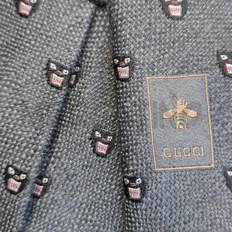 CRAVATTA GUCCI NUOVA SETA E LANA GRIGIA PATCH PUMA | Mercatino dell'Usato Settimo torinese 4
