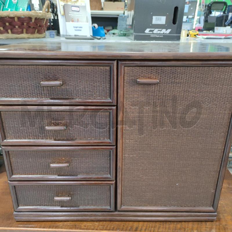 CREDENZA RATTAN ANTA E CASSETTI | Mercatino dell'Usato Settimo torinese 1