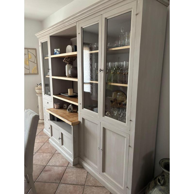 CREDENZA SHABBY CHIC IN NOCE VETRINA PROVENZALE | Mercatino dell'Usato Settimo torinese 3