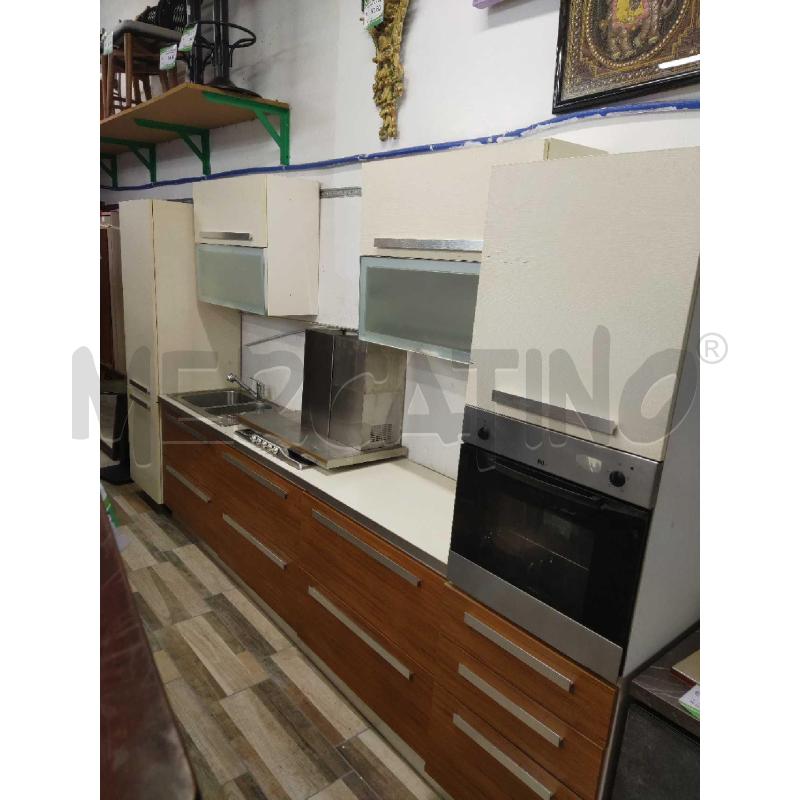 CUCINA LINEARE MODERNA GIALLINA  | Mercatino dell'Usato Settimo torinese 1