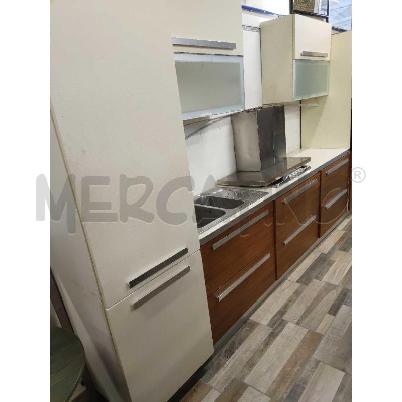 CUCINA LINEARE MODERNA GIALLINA  | Mercatino dell'Usato Settimo torinese 3