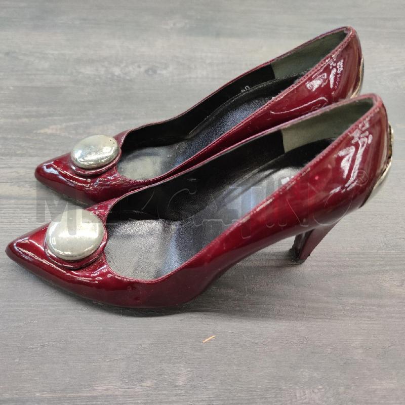 DECOLLETE STUART WEITZMAN VERNICE BORDEAUX | Mercatino dell'Usato Settimo torinese 1