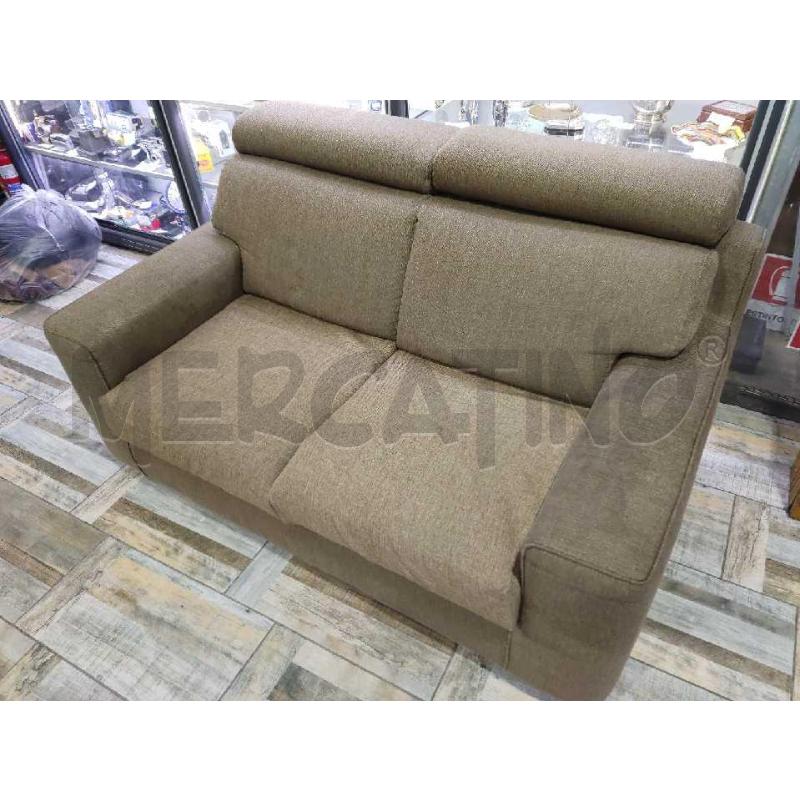 DIVANO 3 POSTI POLTRONE SOFA' TESSUTO  | Mercatino dell'Usato Settimo torinese 3