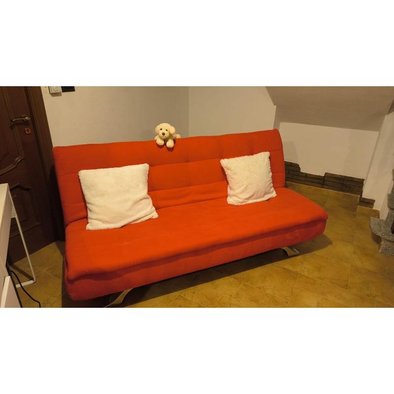 DIVANO CLICK CLACK ROSSO MODERNO  | Mercatino dell'Usato Settimo torinese 1