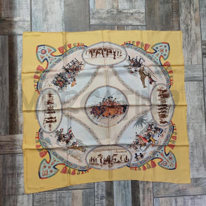 FOULARD HERMES SETA GIALLO CAVALIERI E TRIBU AFRICANE | Mercatino dell'Usato Settimo torinese 1